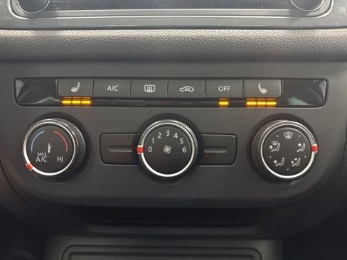 Used 2017 Volkswagen Tiguan Wolfsburg Edition image 16