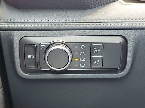Used 2024 Ford Mustang GT Premium RWD image 13