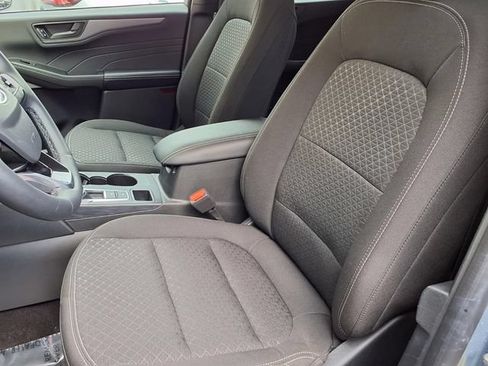 Certified 2024 Ford Escape Active w/ Tech Pack #1 AWD/4WD image 3