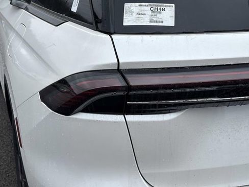 New 2026 Lincoln Nautilus Premier w/ Jet Appearance Package image 11