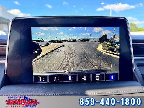 Used 2023 Chevrolet Suburban Z71 w/ Z71 Off-Road Package AWD/4WD image 24