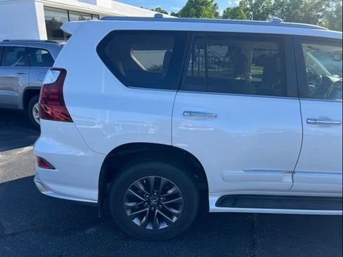 Used 2019 Lexus GX 460 Premium AWD/4WD image 4