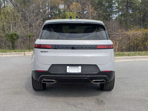 Certified 2024 Land Rover Range Rover Sport SE image 6