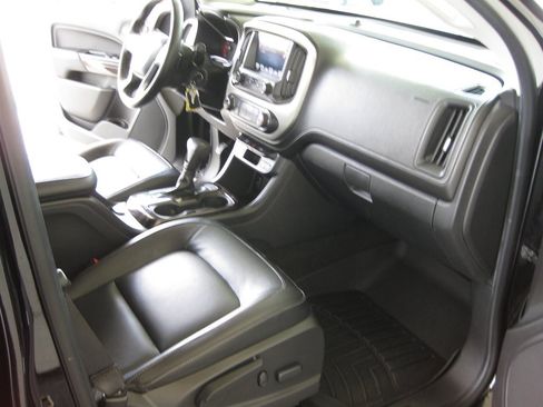 Used 2015 GMC Canyon SLT RWD image 33