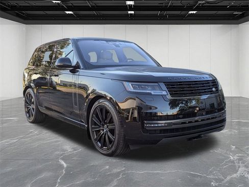 Used 2023 Land Rover Range Rover SE image 13
