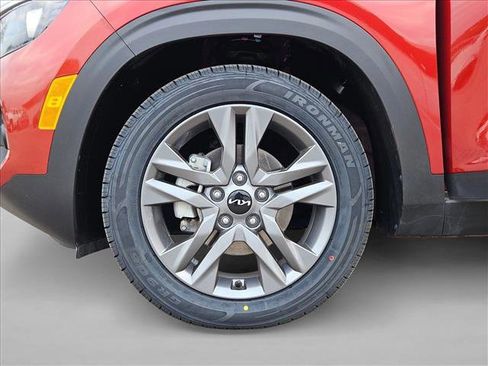 Used 2023 Kia Seltos S w/ Navigation Package FWD image 23