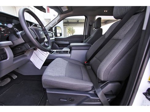 Used 2025 Ford F250 XLT w/ Tremor Off-Road Package image 6