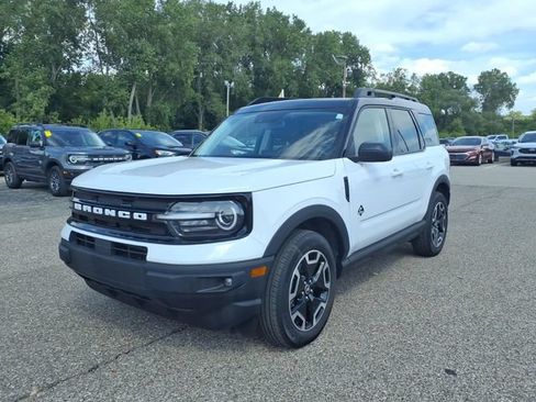 Certified 2024 Ford Bronco Sport Outer Banks w/ Tech Package AWD/4WD image 3