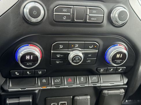 Used 2019 GMC Sierra 1500 SLT w/ SLT Convenience Package image 21