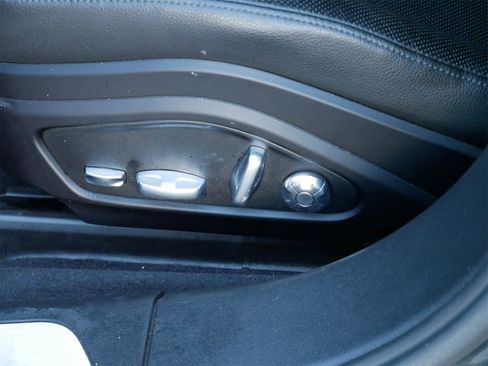 Used 2020 Porsche Panamera 4 image 10