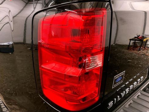 Used 2019 Chevrolet Silverado 1500 LT w/ All Star Edition image 28