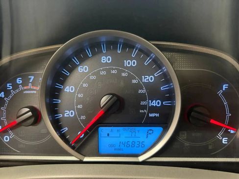 Used 2013 Toyota RAV4 XLE AWD/4WD image 26