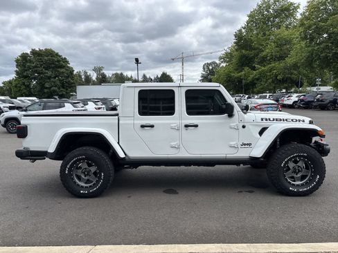 Used 2022 Jeep Gladiator Rubicon w/ LED Lighting Group AWD/4WD image 5