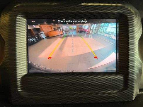 Used 2023 Jeep Wrangler Unlimited w/ Cold Weather Group AWD/4WD image 32