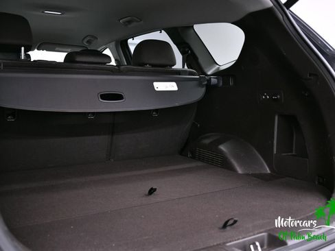 Used 2019 Hyundai Santa Fe SEL AWD/4WD image 13