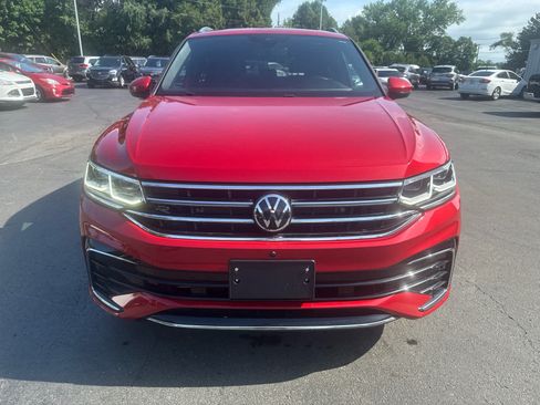 Used 2024 Volkswagen Tiguan SEL R-Line AWD/4WD image 8