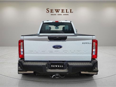 Used 2024 Ford F350 XL image 4