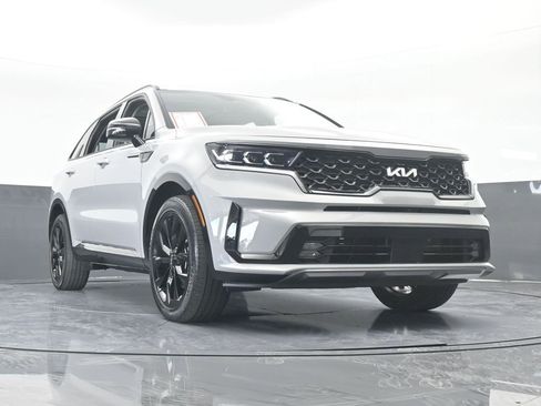Used 2023 Kia Sorento SX image 68