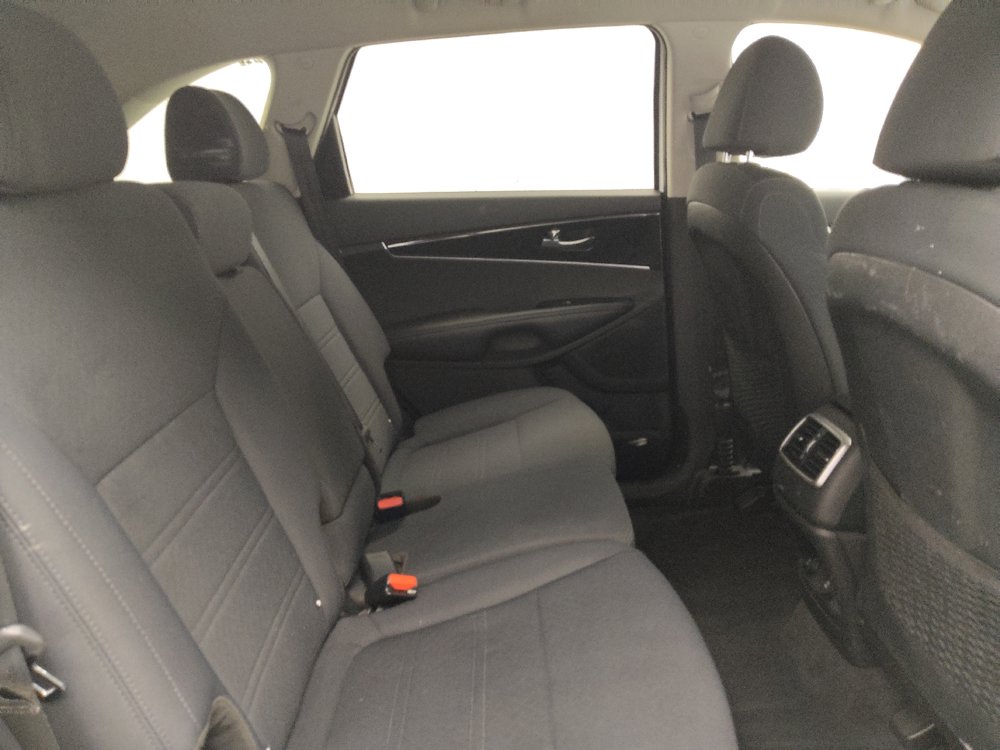 Used 2019 Kia Sorento FWD w/ LX Convenience Package image 19