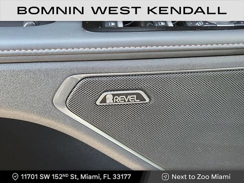 Used 2024 Lincoln Nautilus Reserve w/ Equipment Group 202A image 30