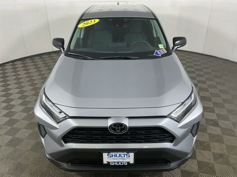 Used 2023 Toyota RAV4 LE AWD/4WD image 3