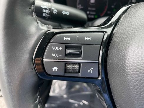 Used 2023 Honda HR-V EX-L image 13