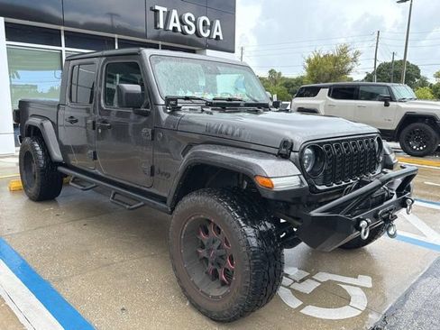 Used 2024 Jeep Gladiator Sport AWD/4WD image 1