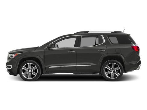 Used 2017 GMC Acadia Denali w/ Technology Package image 2