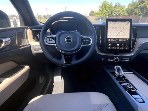 New 2026 Volvo XC60 B5 Plus w/ Climate Package AWD/4WD image 15
