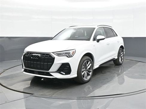 New 2025 Audi Q3 2.0T Premium image 3
