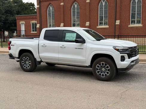 New 2026 Chevrolet Colorado Z71 image 2