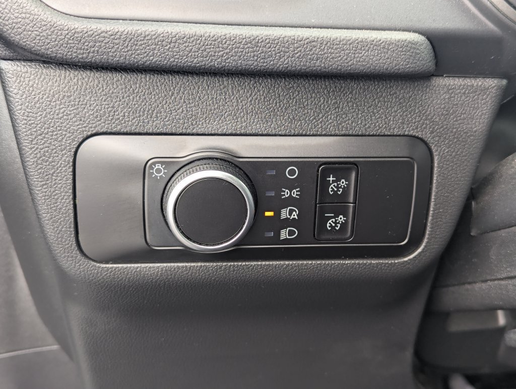 Used 2025 Ford Escape Active AWD/4WD image 23