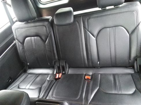 Used 2018 Ford Expedition Max Limited AWD/4WD image 10