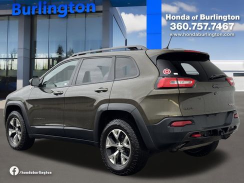 Used 2015 Jeep Cherokee Trailhawk w/ Comfort/Convenience Group image 4