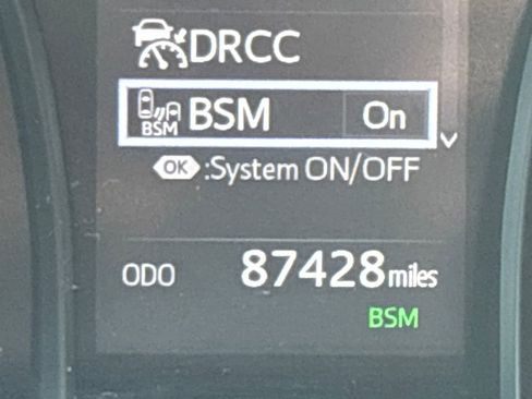 Used 2022 Toyota Camry SE w/ Convenience Package image 22