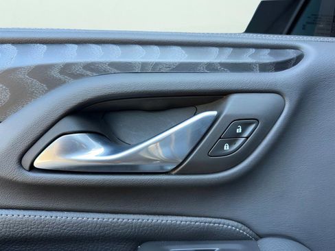 Used 2024 GMC Yukon Denali image 38