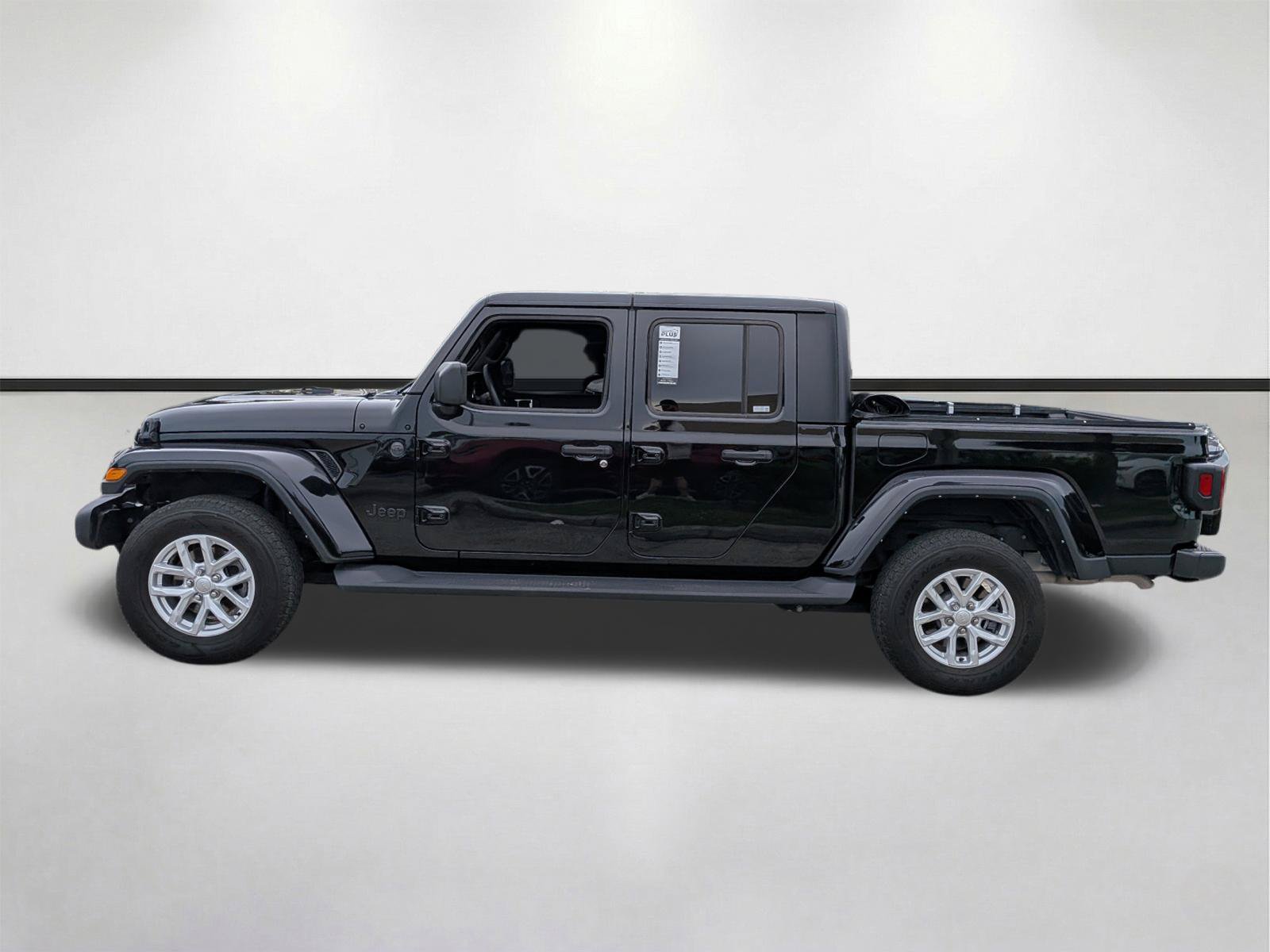 Used 2023 Jeep Gladiator Sport AWD/4WD image 7