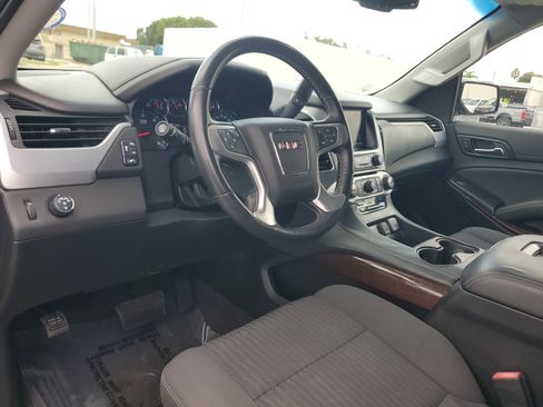 Used 2020 GMC Yukon SLE w/ SLE Value Package image 9