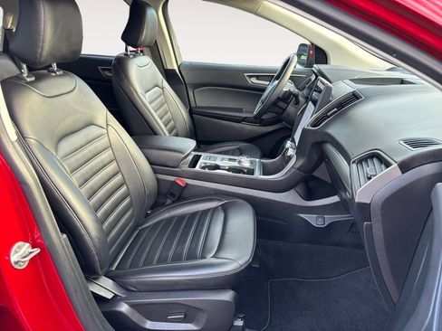 Used 2022 Ford Edge SEL w/ Convenience Package image 10