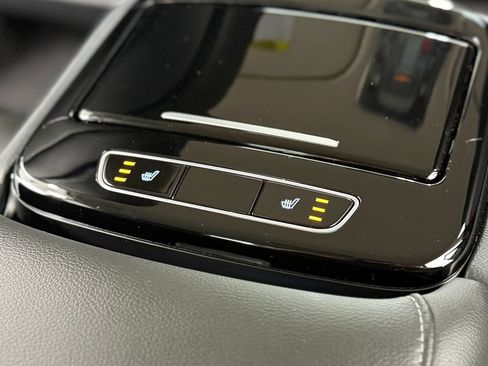 Used 2023 Genesis G80 2.5T AWD/4WD image 32