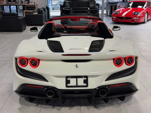 Used 2021 Ferrari F8 Tributo RWD image 15