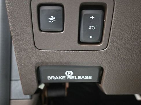 Certified 2022 Ford F350 King Ranch w/ King Ranch Ultimate Package AWD/4WD image 9