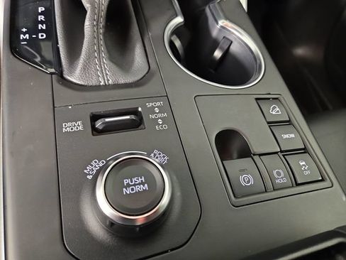 Used 2023 Toyota Highlander XSE AWD/4WD image 28