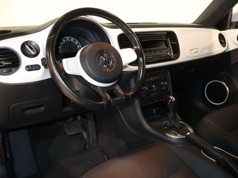 Used 2012 Volkswagen Beetle 2.5 FWD image 33