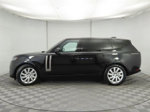 Certified 2025 Land Rover Range Rover Long Wheelbase SE image 8