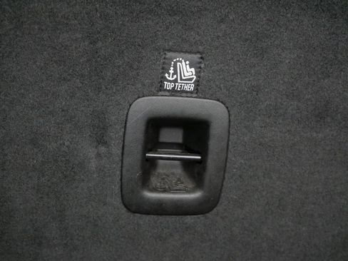 Certified 2022 Jeep Wrangler Unlimited Sahara w/ Cold Weather Group image 15