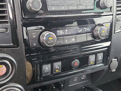 Used 2021 Nissan Titan PRO-4X w/ Pro-4x Convenience Package image 9
