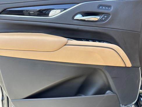 Used 2023 Cadillac Escalade Sport w/ LPO, ONYX Package AWD/4WD image 14
