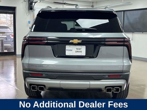 Used 2024 Chevrolet Traverse LT AWD/4WD image 7