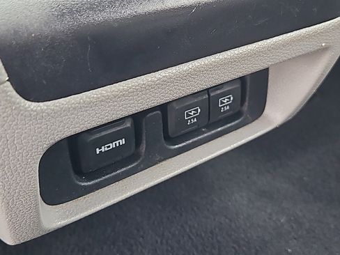 Used 2018 Honda Odyssey Elite image 15